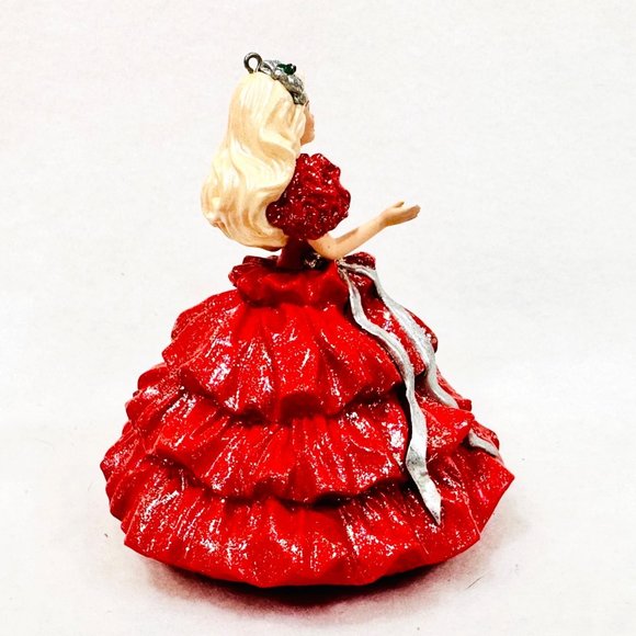 Barbie Vintage 1996 Hallmark/Mattel Holiday or Anytime Figurine or Ornament - Picture 5 of 9
